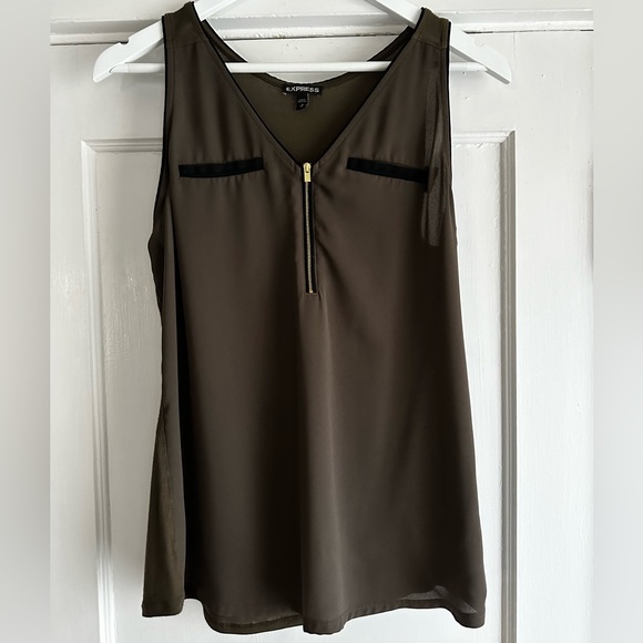 Express Top - Picture 1 of 4